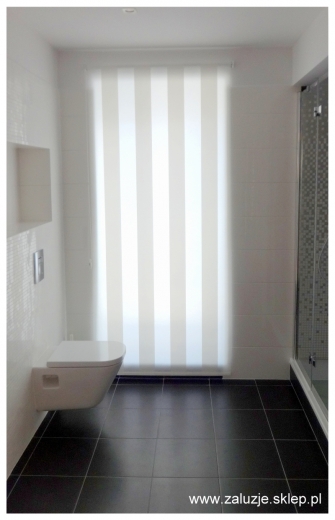 Funkcjonalne rolety łazienkowe naściennego montażu - prywatność i ochrona w Twojej łazience.